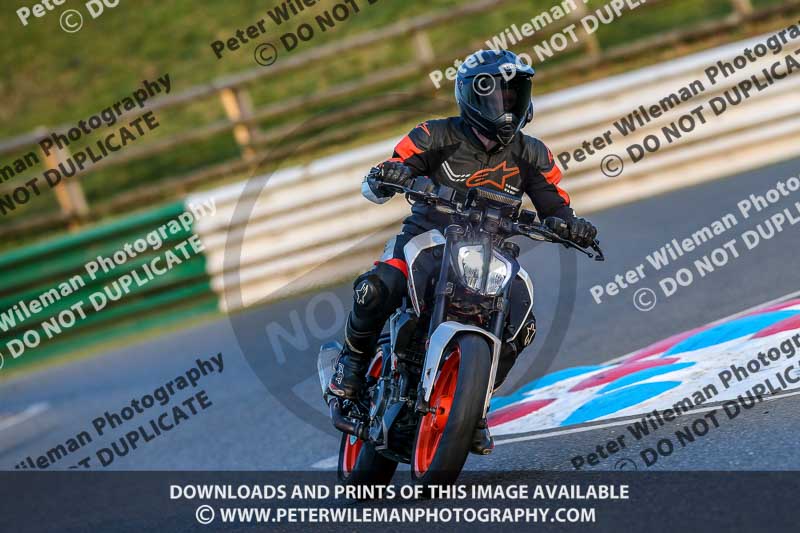 PJM Wedding Photography;enduro digital images;event digital images;eventdigitalimages;mallory park;mallory park photographs;mallory park trackday;mallory park trackday photographs;no limits trackdays;peter wileman photography;racing digital images;trackday digital images;trackday photos